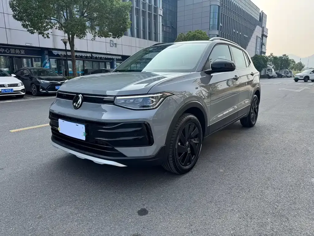Volkswagen Tharu — фото 1