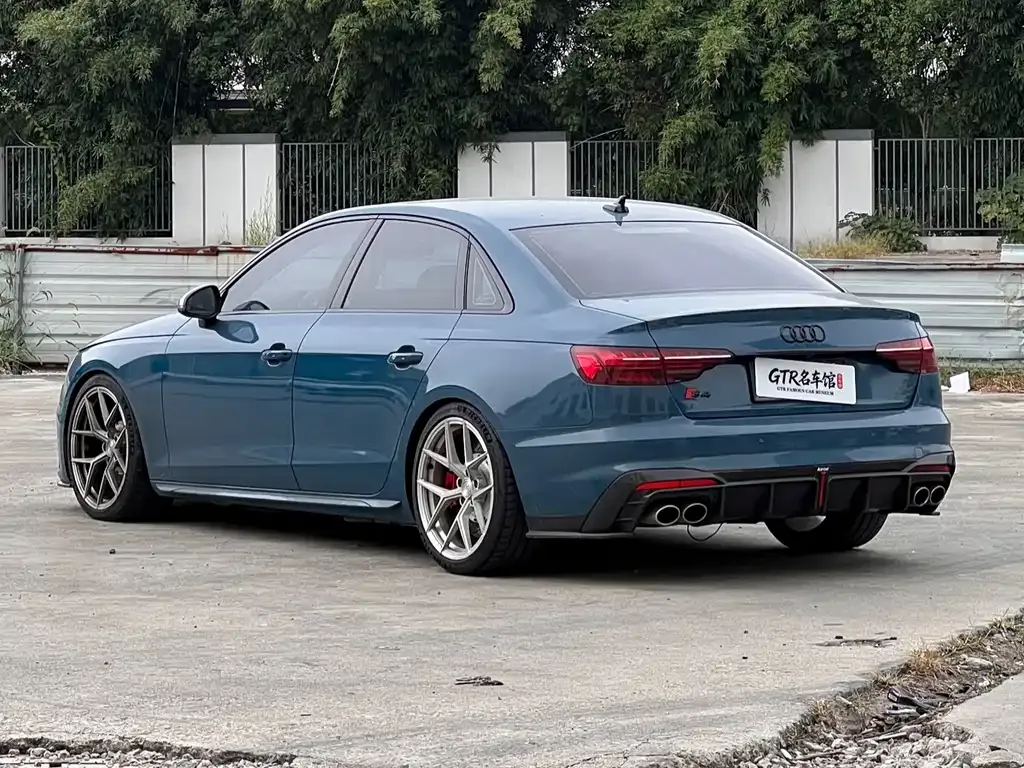 Audi S4 — фото 5