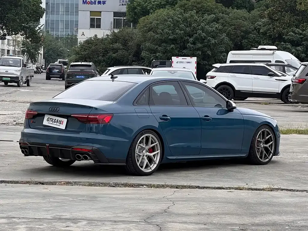 Audi S4 — фото 10