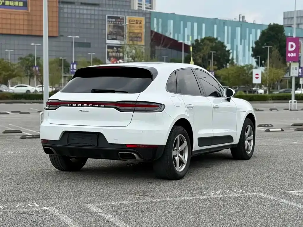Porsche Macan — фото 10