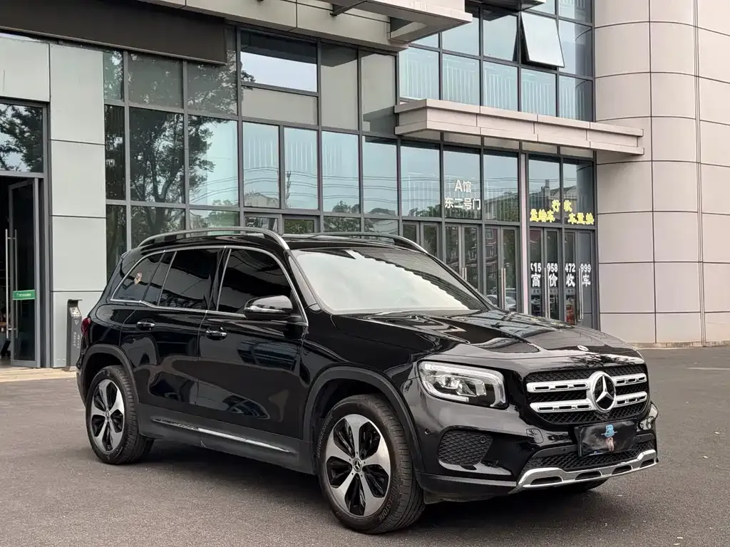 Mercedes-Benz GLB — фото 7