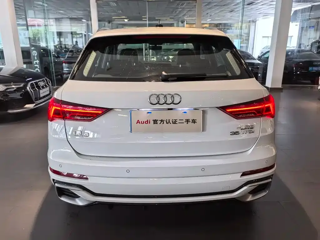 Audi Q3 — фото 3