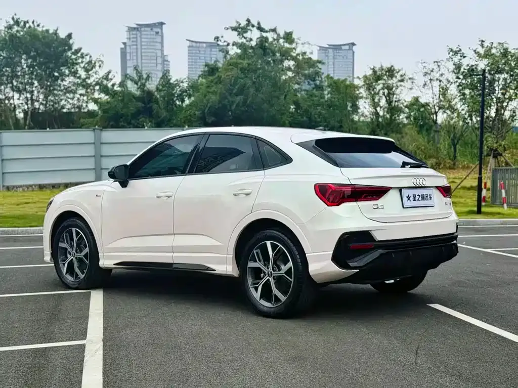 Audi Q3 Sportback — фото 9