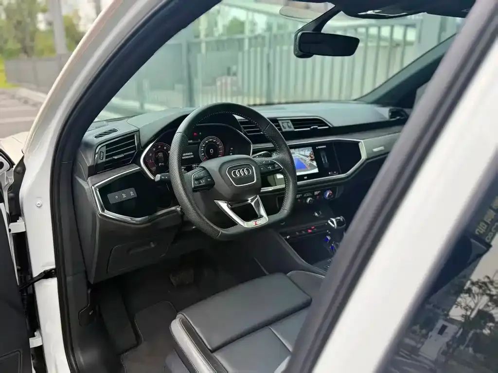 Audi Q3 Sportback — фото 6