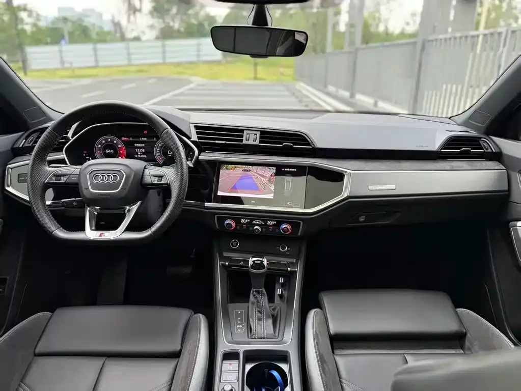 Audi Q3 Sportback — фото 3