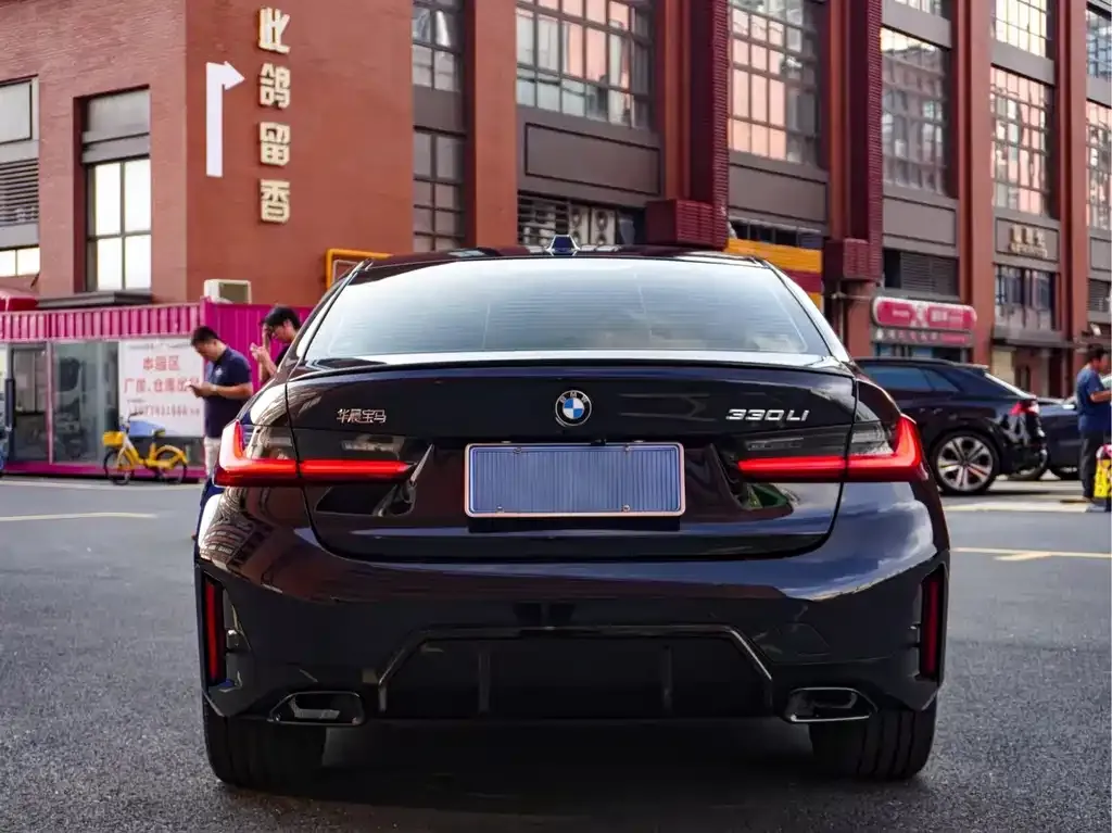 BMW 3 Series — фото 10