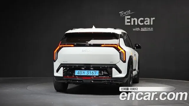 Kia EV3 — фото 9