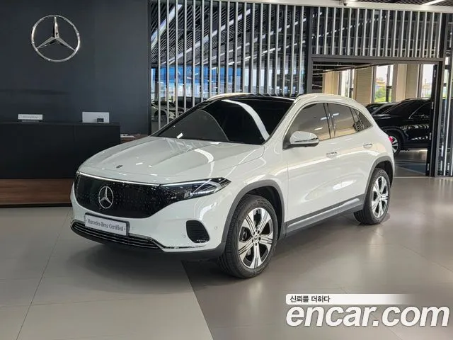 Mercedes-Benz EQA — фото 1