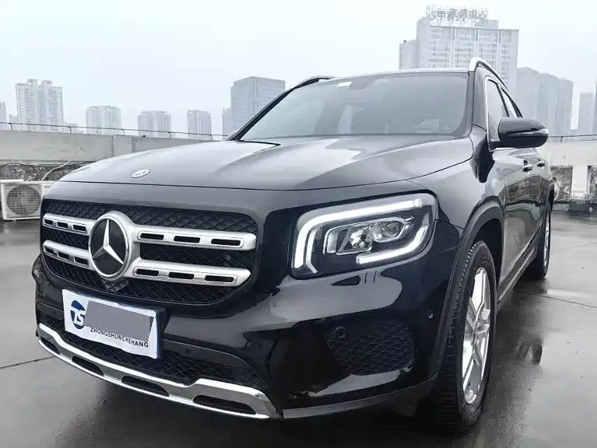 Mercedes-Benz GLB — фото 1