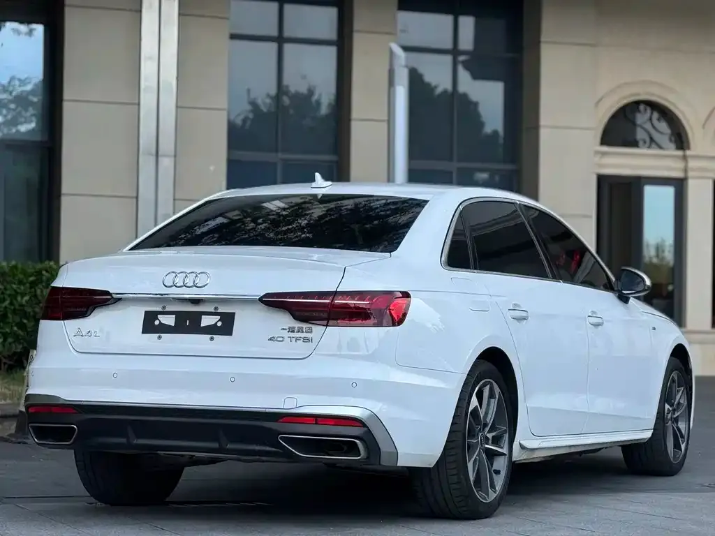 Audi A4L — фото 3