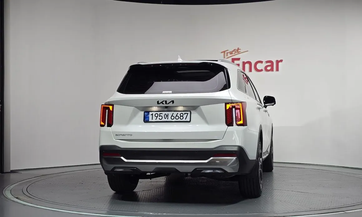 Kia Sorento — фото 4