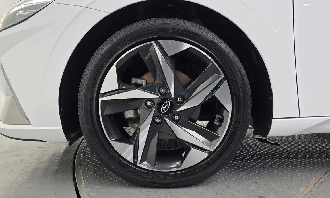 Hyundai AVANTE — фото 6