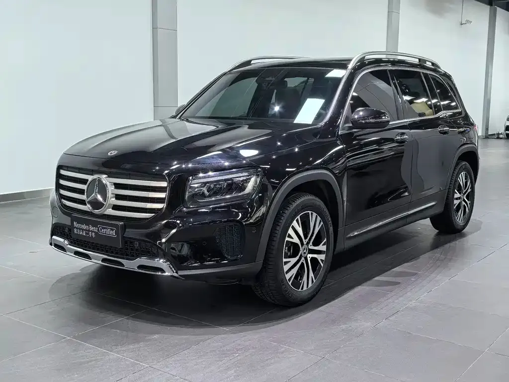 Mercedes-Benz GLB — фото 1