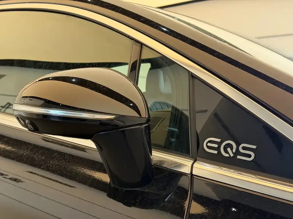 Mercedes-Benz EQS — фото 10