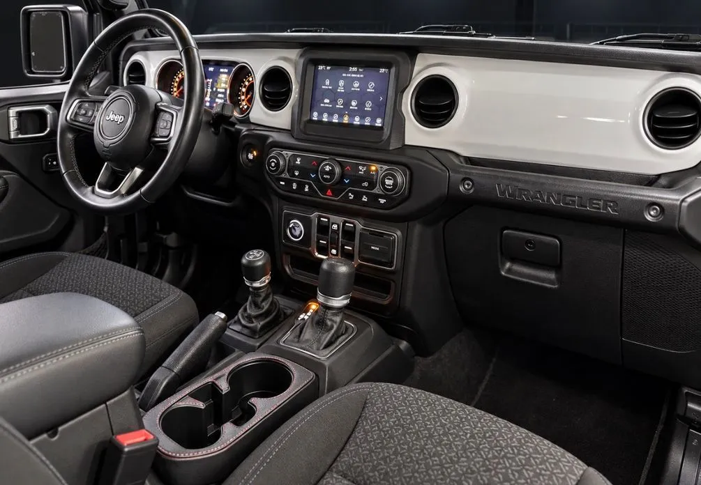 Jeep Wrangler — фото 3