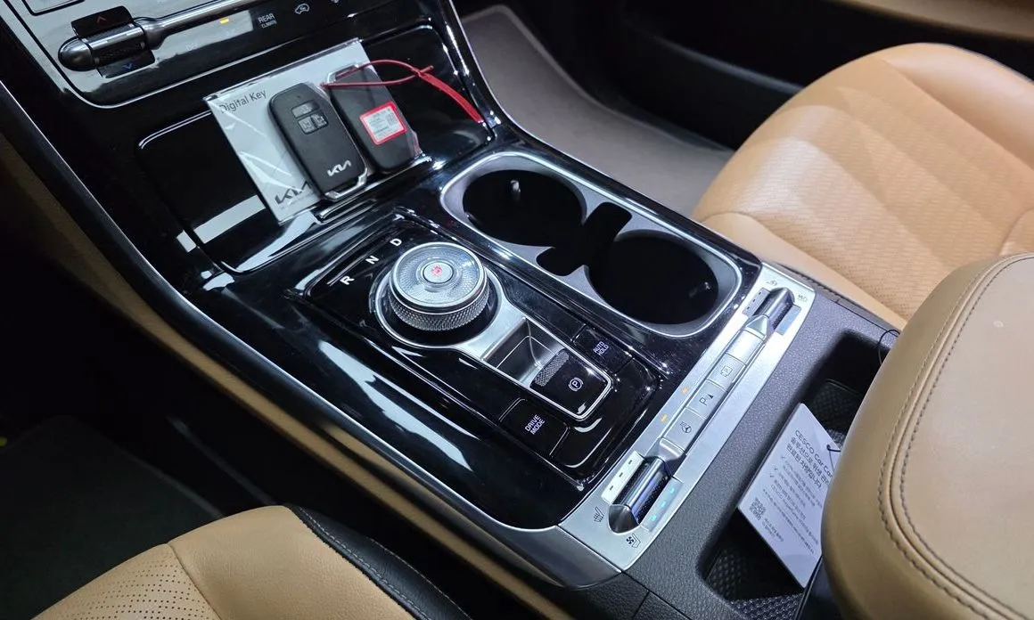 Kia Carnival — фото 6