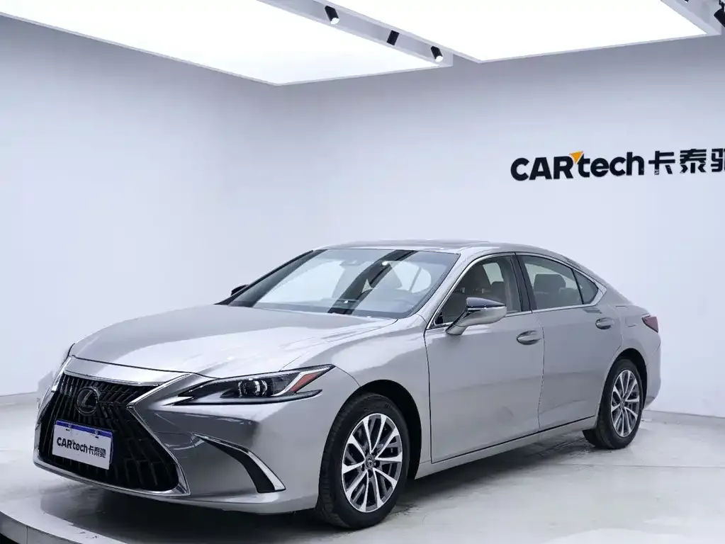 Lexus ES — фото 3