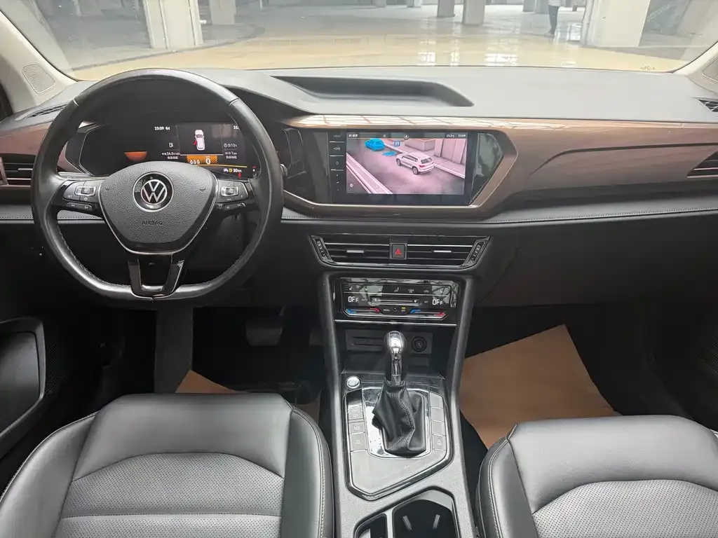 Volkswagen Tharu — фото 5