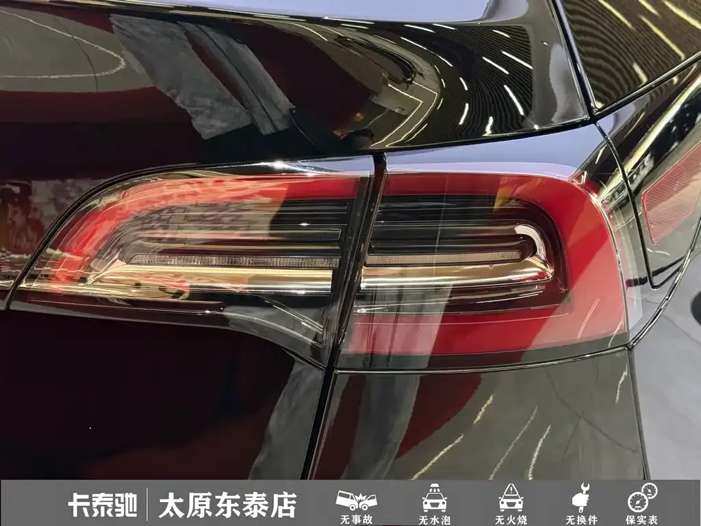 Tesla Model Y — фото 6