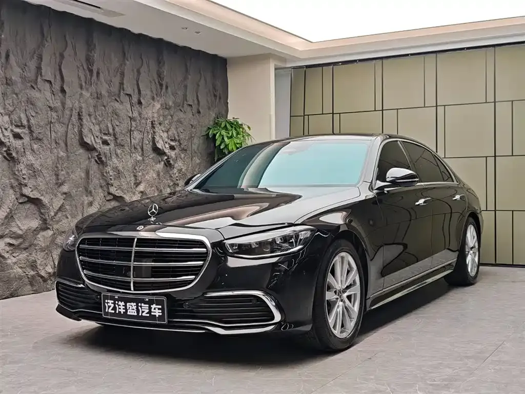 Mercedes-Benz S-Class — фото 1