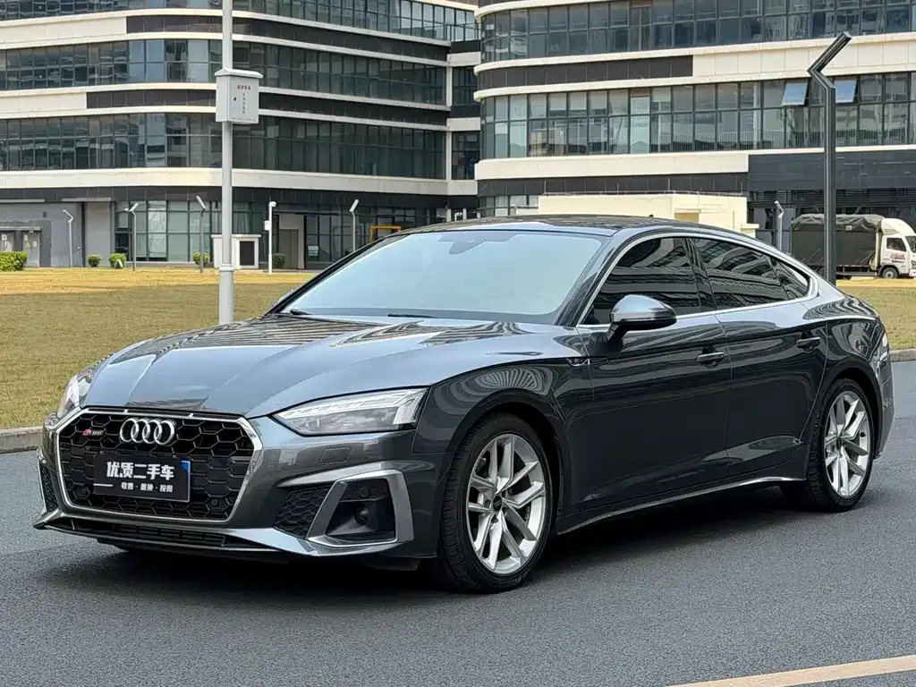 Audi A5 (Import) — фото 1