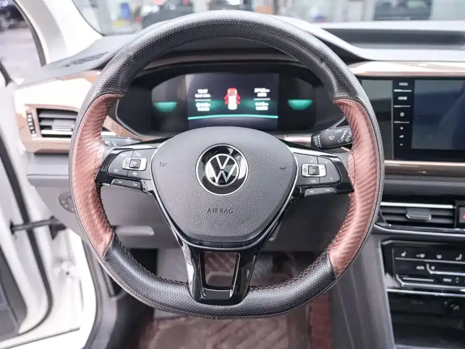 Volkswagen Tharu — фото 7
