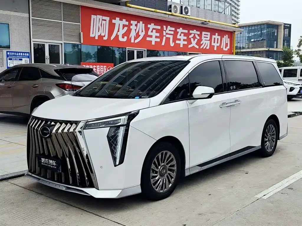 GAC Motor Trumpchi M8 — фото 1