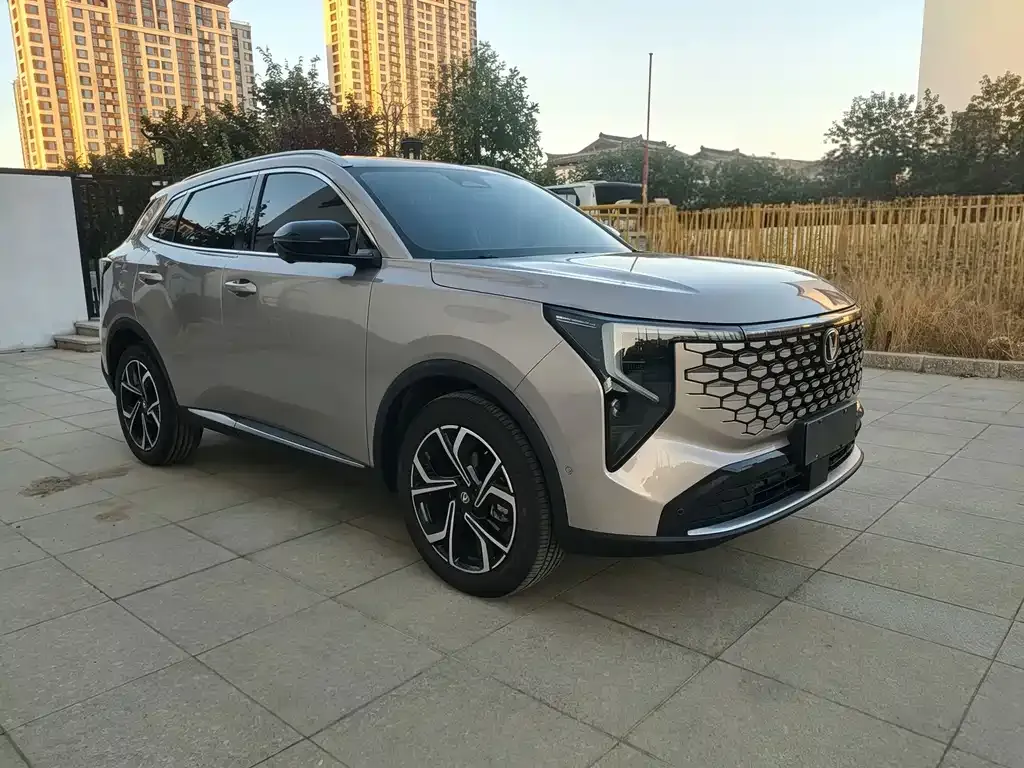 Changan CS55PLUS — фото 1