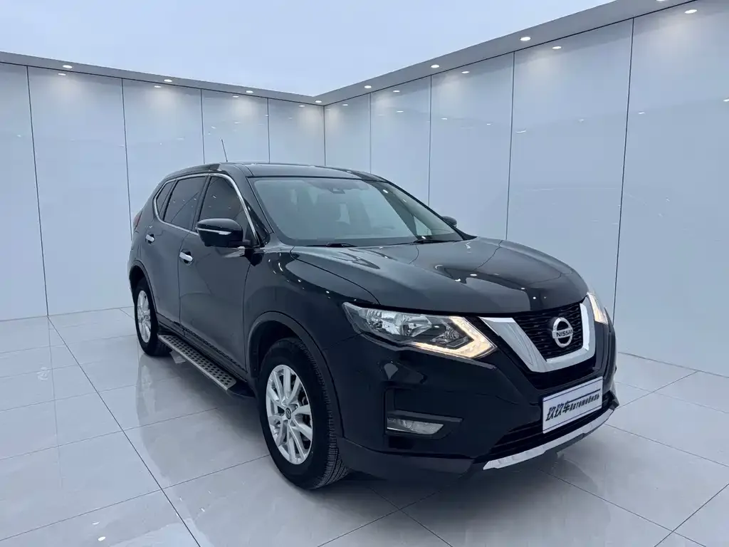 Nissan X-Trail — фото 8