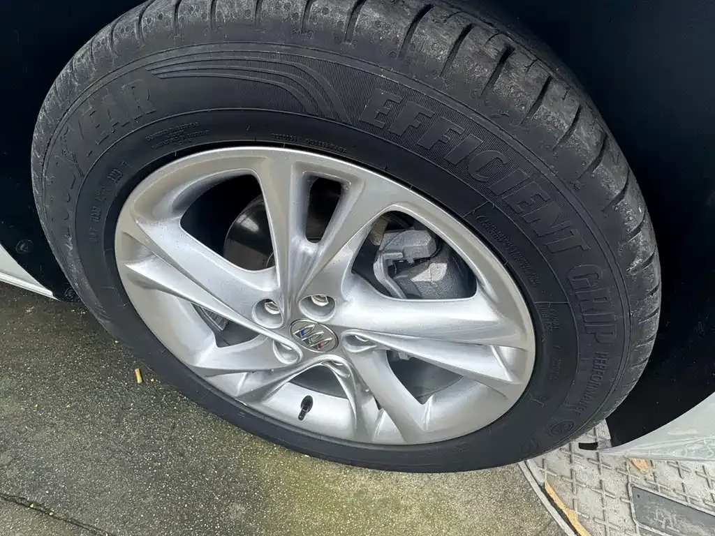 Buick Regal — фото 3