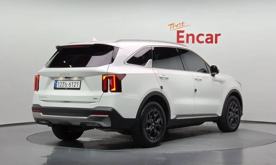 Kia Sorento — фото 5
