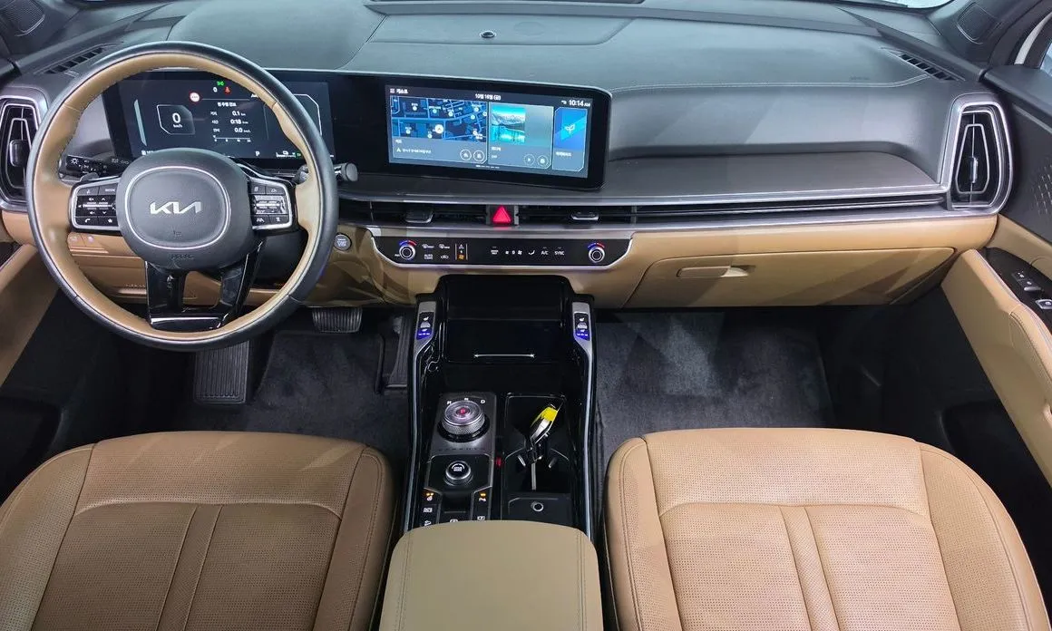Kia Sorento — фото 7