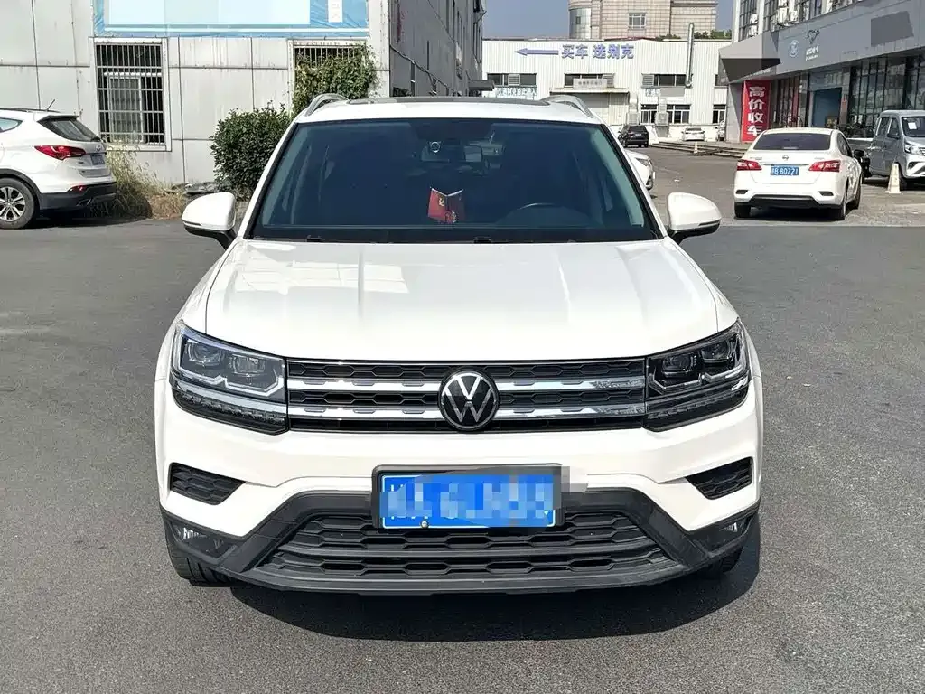 Volkswagen Tharu — фото 1