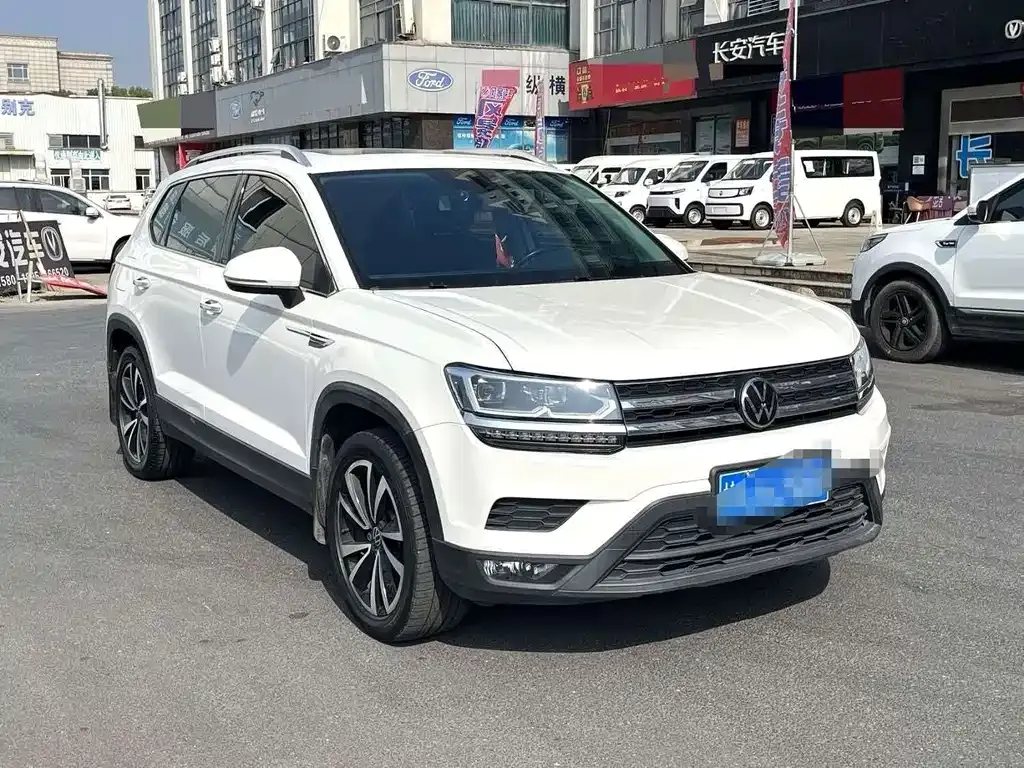 Volkswagen Tharu — фото 3