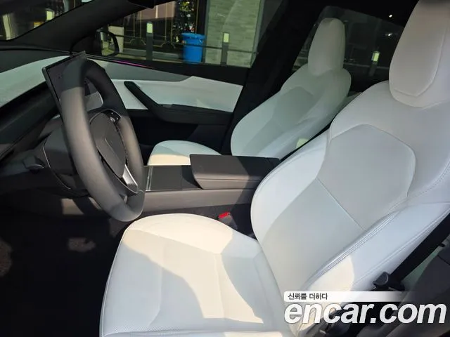 Tesla Model Y — фото 2