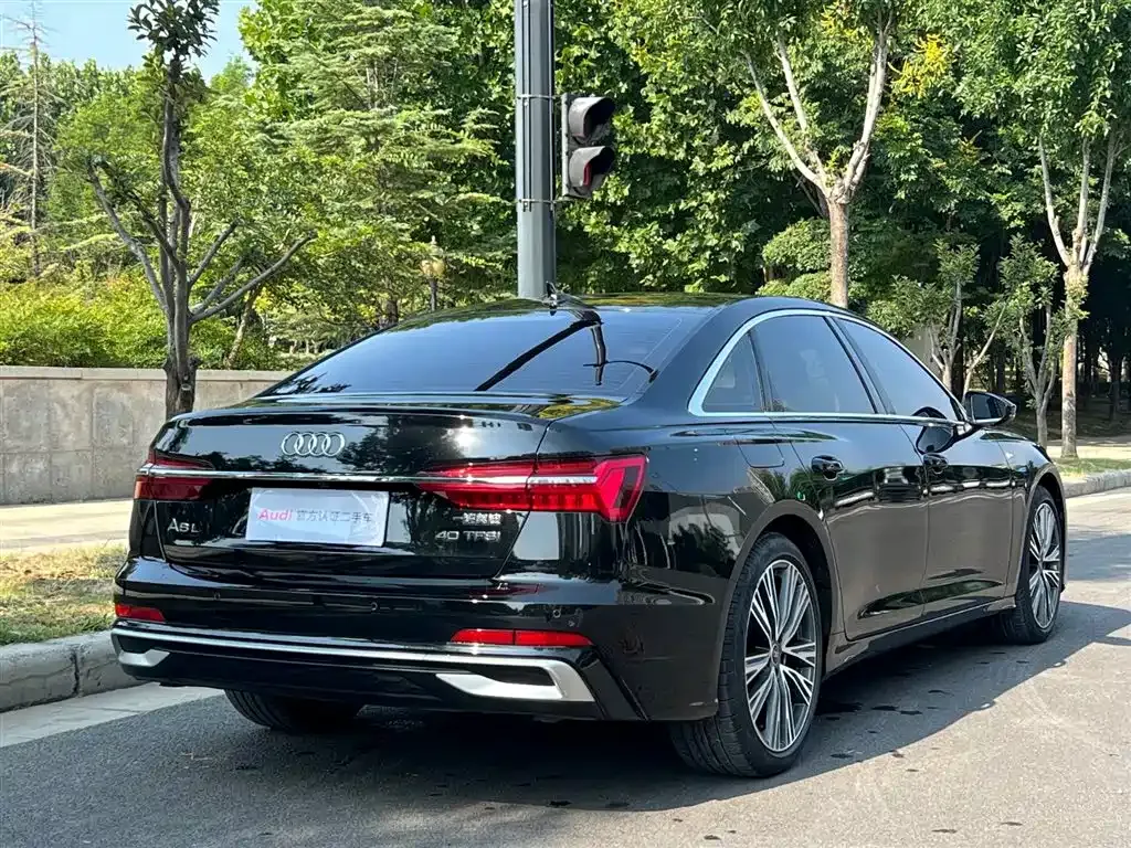 Audi A6L — фото 10