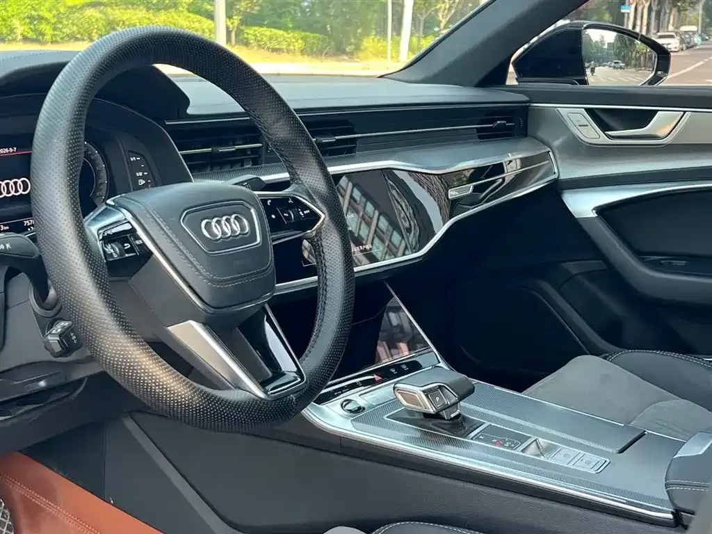 Audi A6L — фото 3