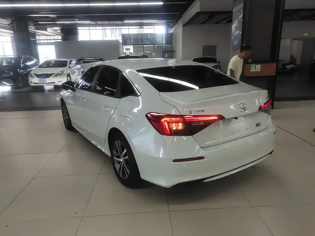 Honda Civic — фото 4
