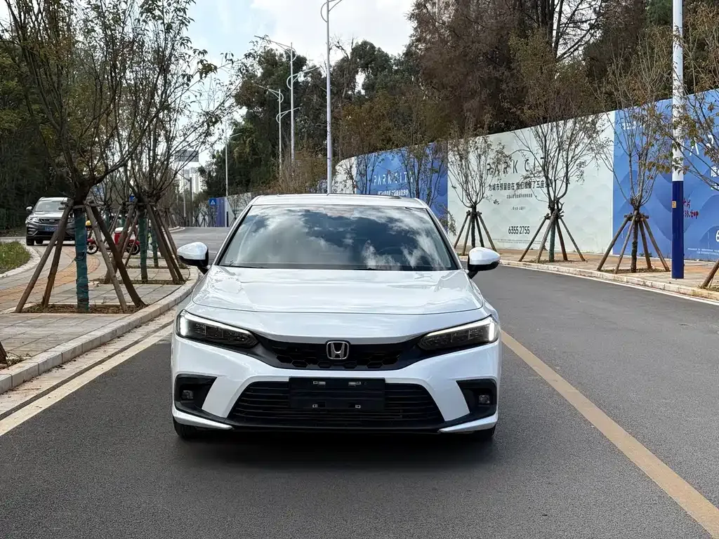 Honda Civic — фото 10