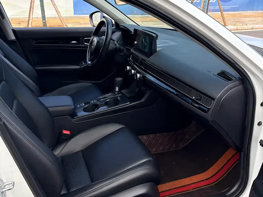 Honda Civic — фото 7