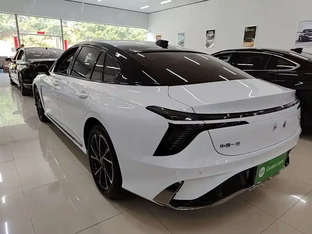 Hongqi H6 — фото 4