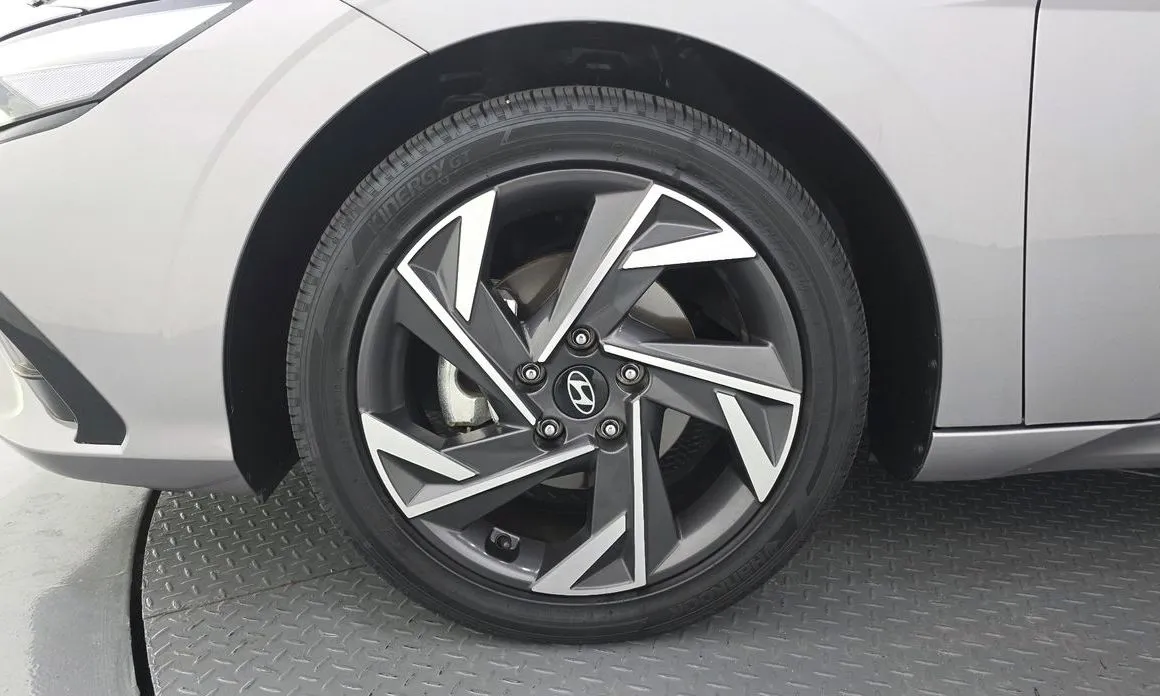 Hyundai AVANTE — фото 9