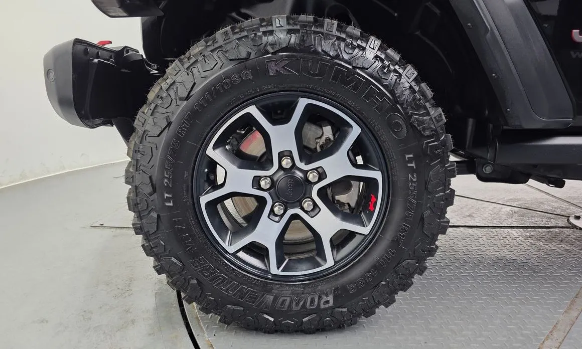 Jeep Wrangler — фото 7