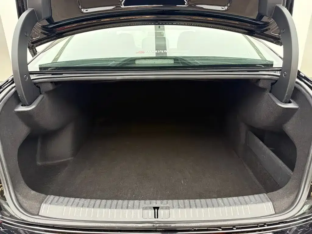 Volkswagen Passat — фото 7