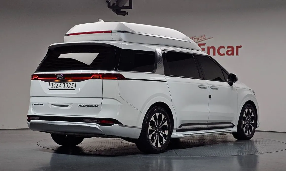 Kia Carnival — фото 10