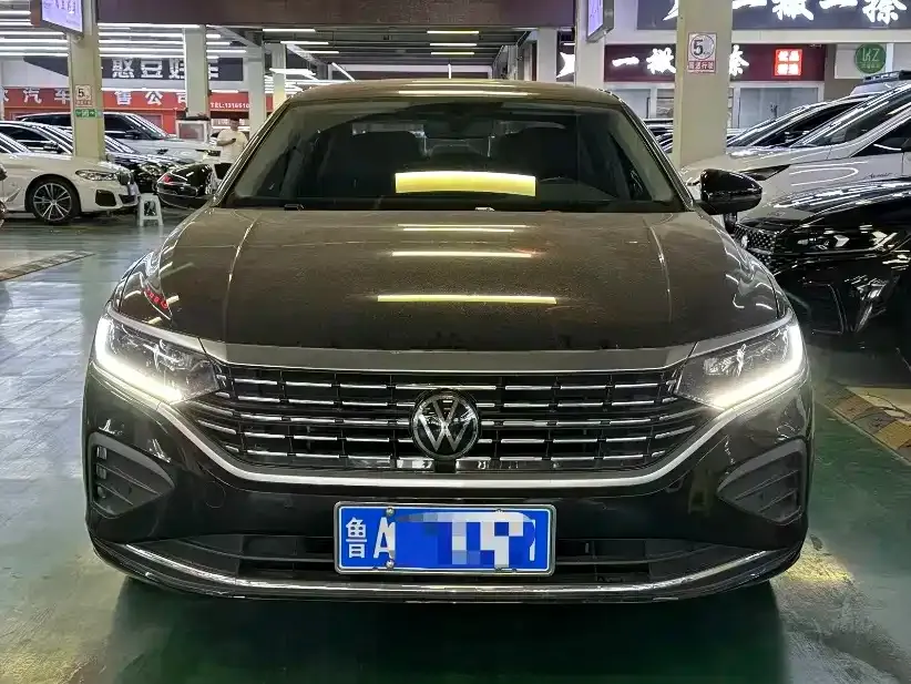 Volkswagen Passat — фото 4