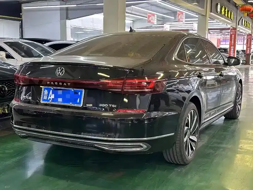 Volkswagen Passat — фото 2