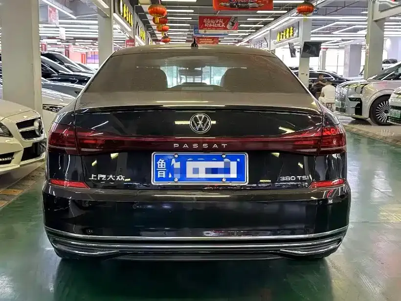 Volkswagen Passat — фото 5