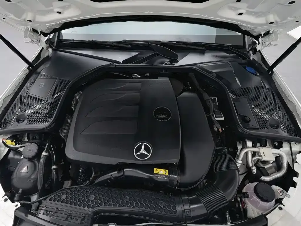 Mercedes-Benz C-Class — фото 10