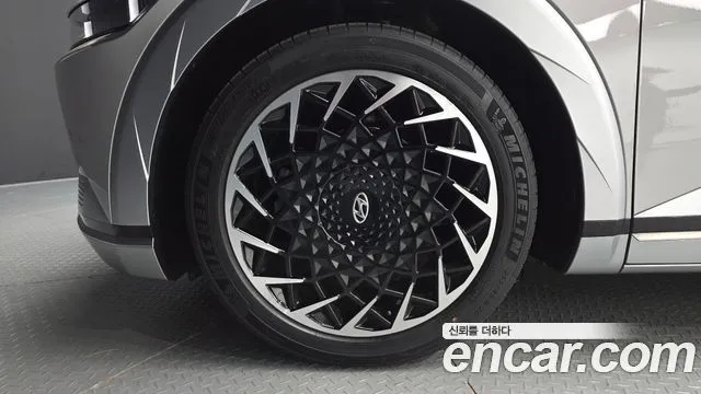 Hyundai Ioniq5 — фото 9